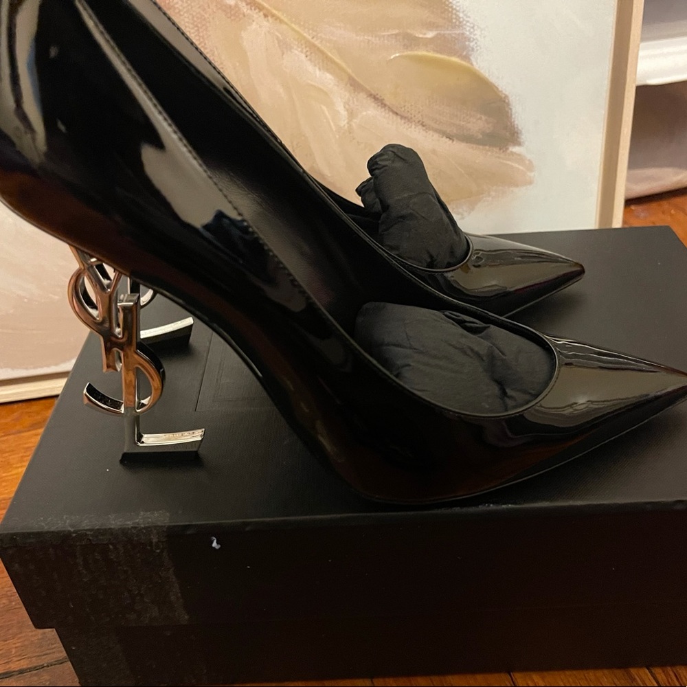 Authentic Saint Laurent Logo Heel Pump